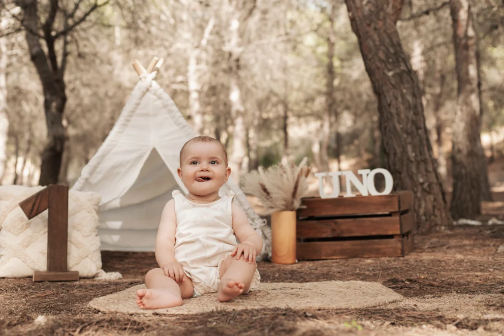 Bebé en sesión de fotos de cumpleaños Barcelona.